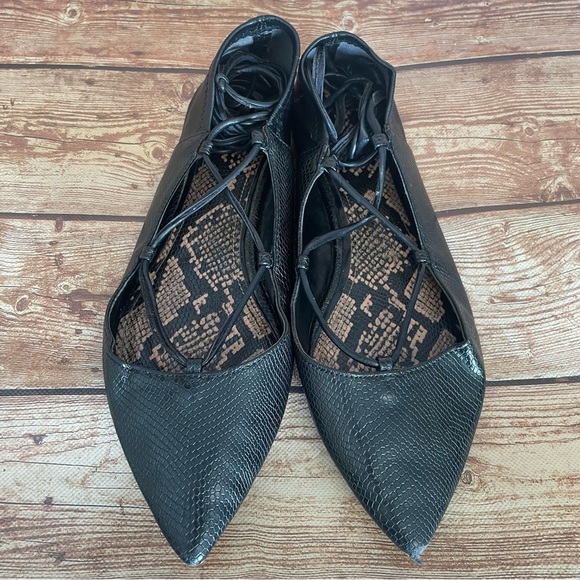 Zara black leather point toe ankle wrap ballet style embossed snake size 7.5 - Picture 15 of 16